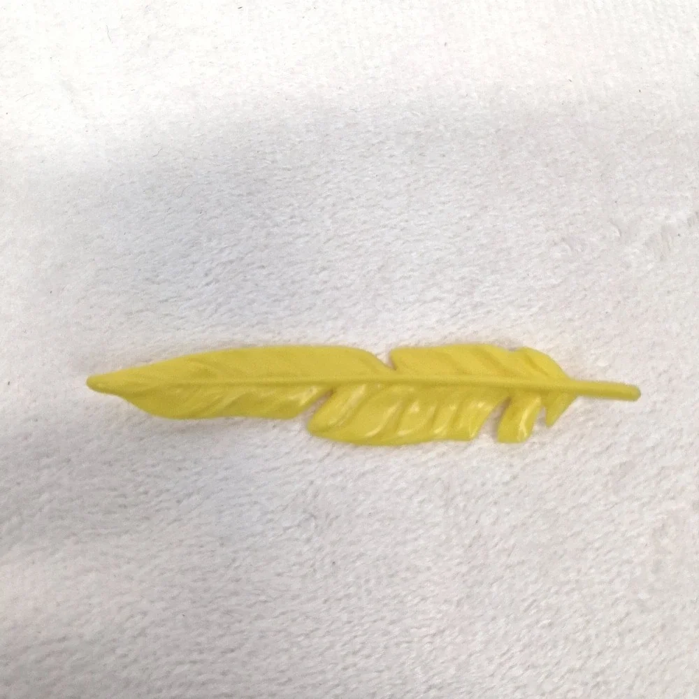 Little Tikes Magic Workshop Playset Yellow Feather Replacement Part Accessory